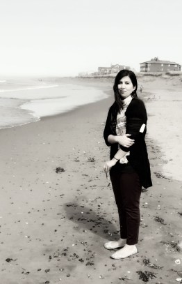 soniya-ahmed-bw-beach